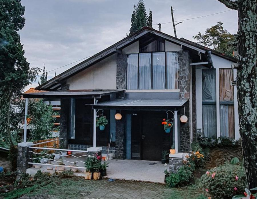 Vila Istana Bunga The El Villa